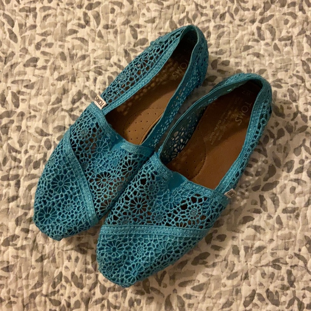 Blue crochet toms